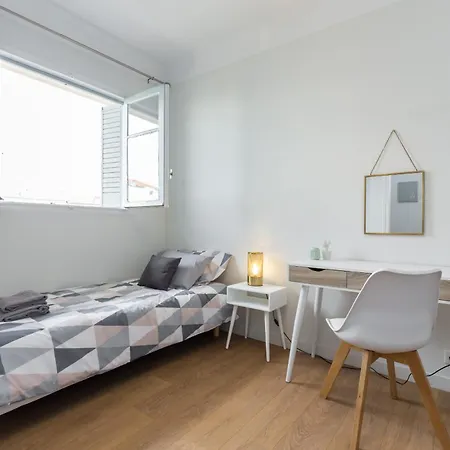 Au 32 Hdp Apartment *